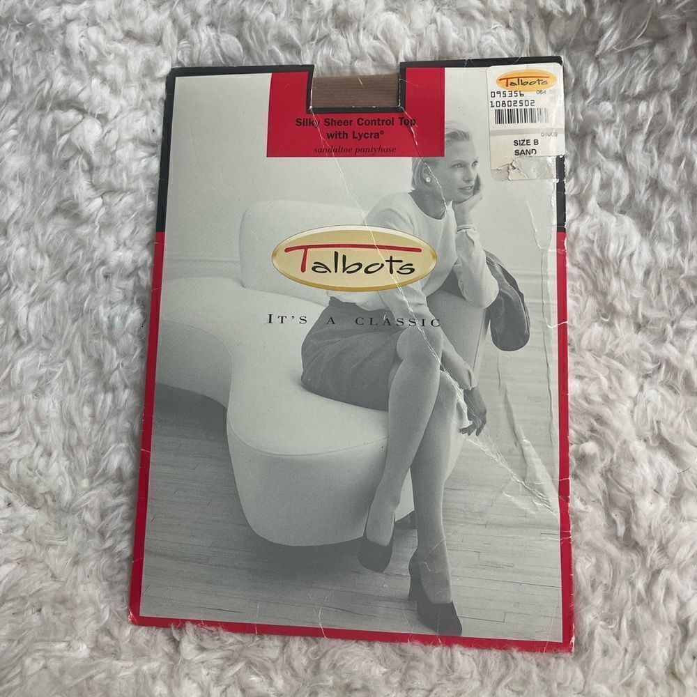 Talbots Silky Ultra Control top Pantyhose with Lycra Size B .Sand color.
